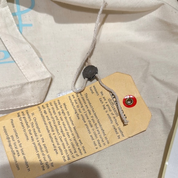 Diagonal triple jump woven leather basket - Picture 2 of 5